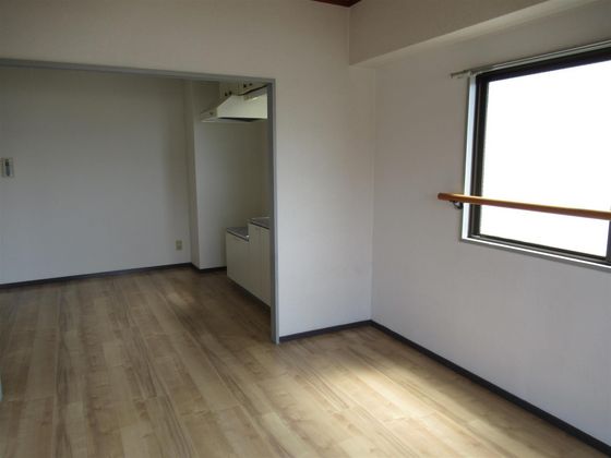 グランデュール今1号館