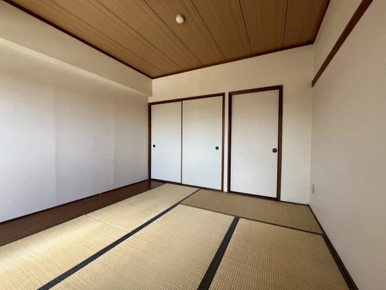 グランデュール今1号館