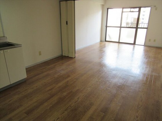 グランデュール今1号館