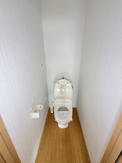 リジョイスタウン B