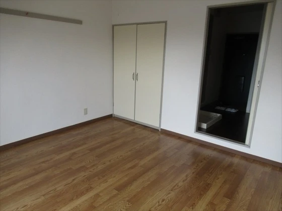 セントフォレスト下中野A