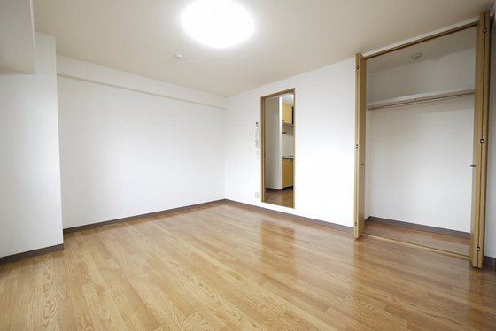 エレガンス京町