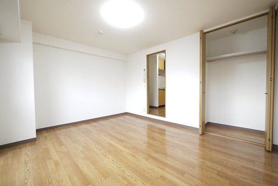 エレガンス京町