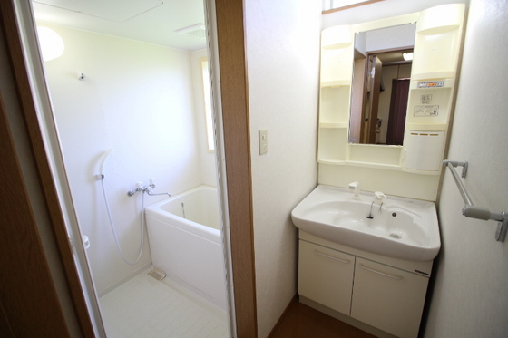 アムール・ディス