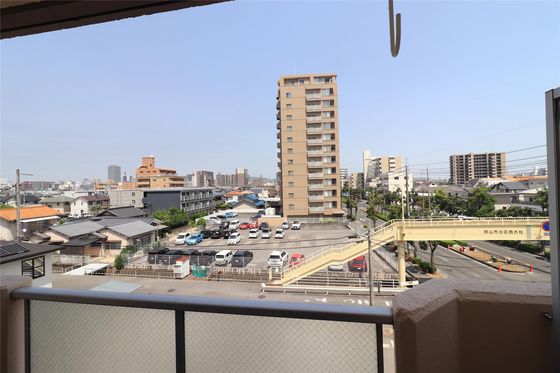 グランツ大元駅前