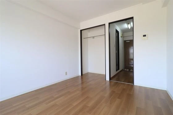 グランツ大元駅前