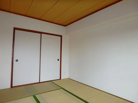 ネクスト倉田 東館