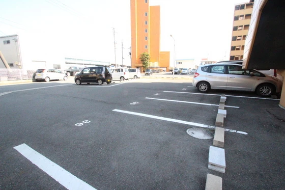 ネクスト倉田 西館