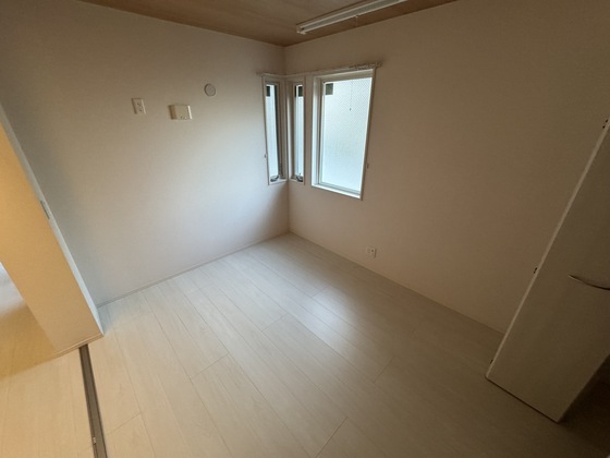 グランテリア楽々園S