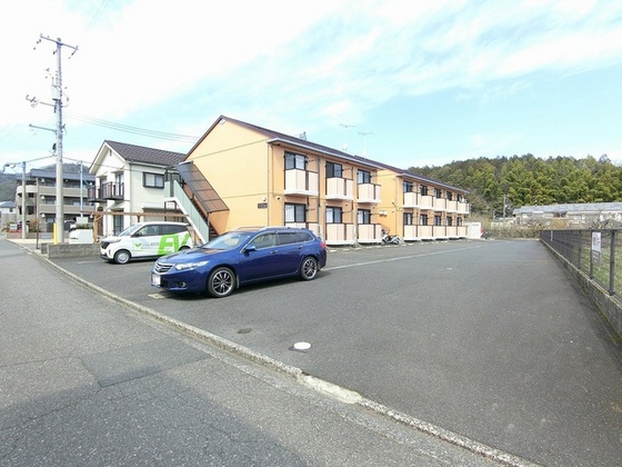 シーソン城泉 B棟