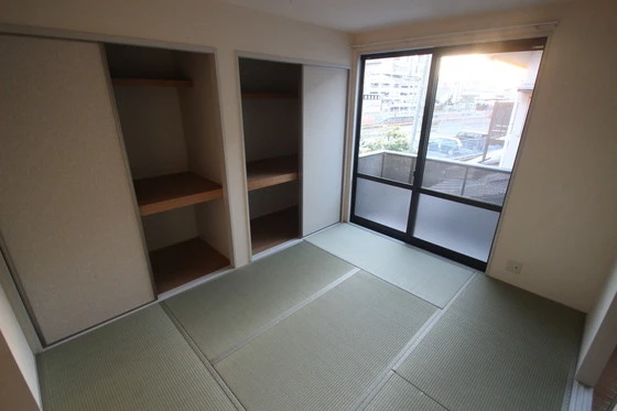 クレール五日市駅前 B棟