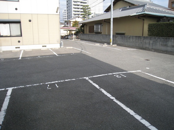 クレール五日市駅前 B棟