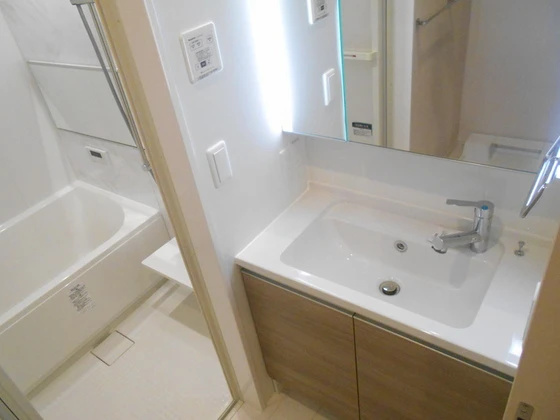 グランテリア楽々園W