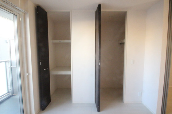 グランテリア楽々園W