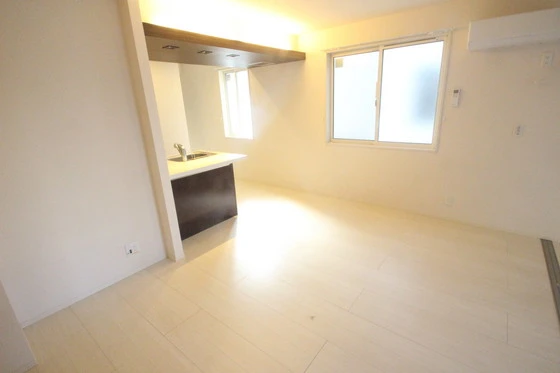 グランテリア楽々園W