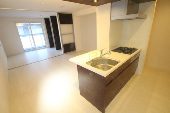 グランテリア楽々園W