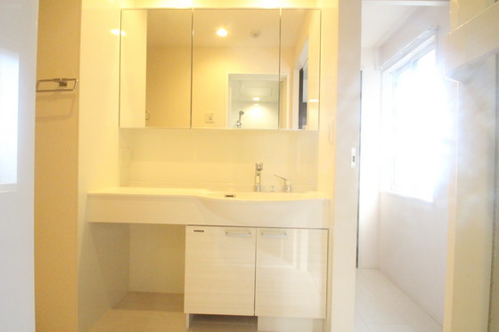 グランテリア楽々園W