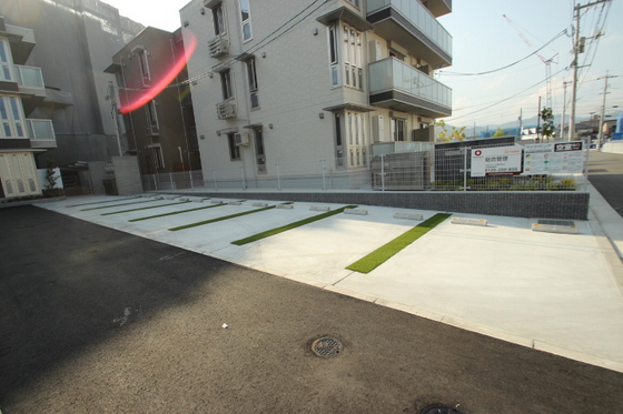 グランテリア楽々園W