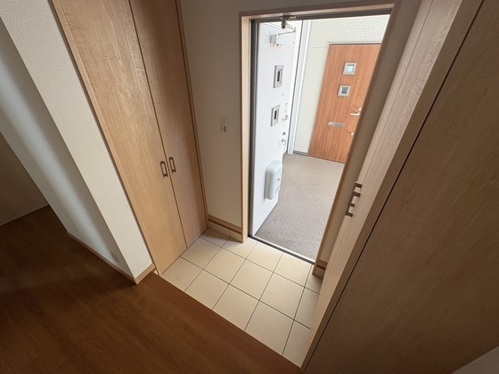 パラティ川内・N