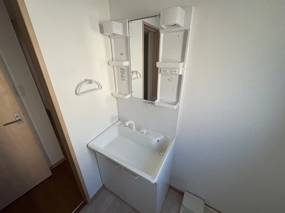 パラティ川内・N