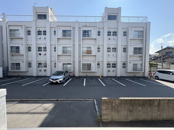 パラティ川内・N