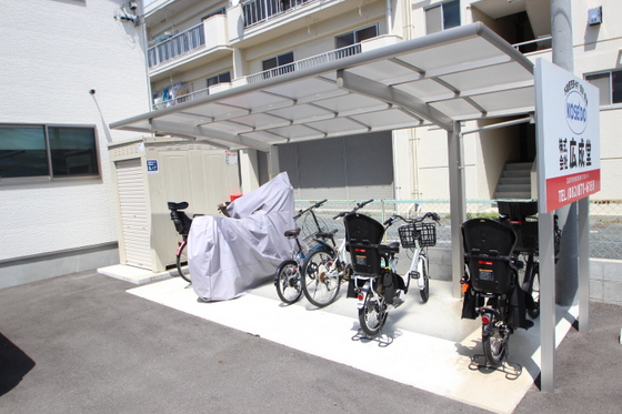 パラティ川内・N