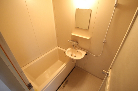 アザレア七日市