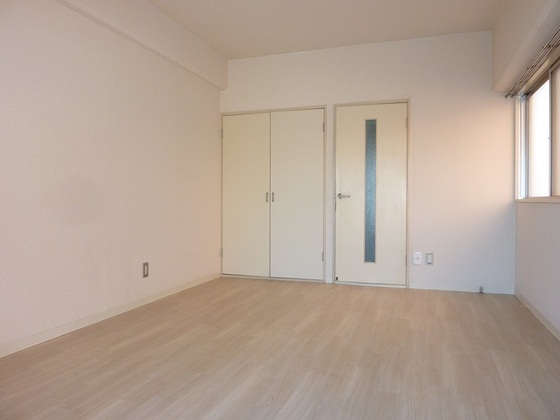 ビッグバーンズマンション清輝橋