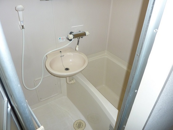 ビッグバーンズマンション清輝橋