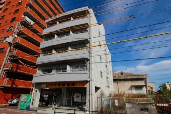 ビッグバーンズマンション清輝橋