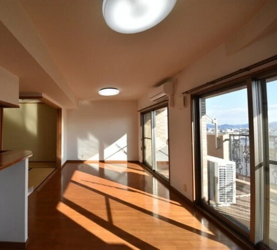 サントノーレ西市