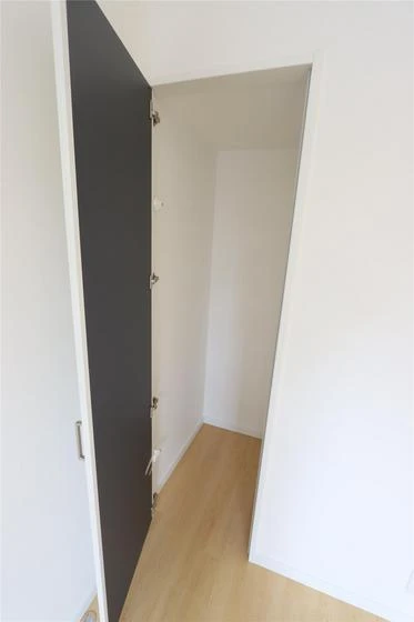 フルーリー中撫川A棟