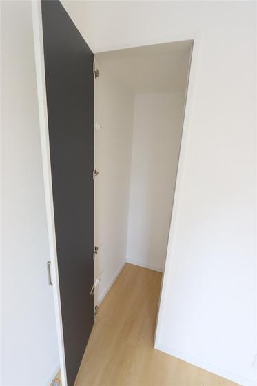 フルーリー中撫川A棟