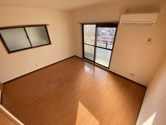 己斐上タウン A