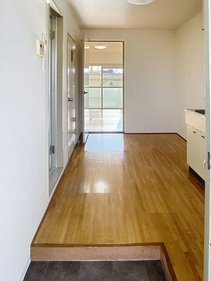 メゾンウインズ