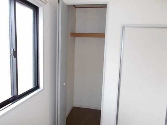 フォーレス日の出 A棟