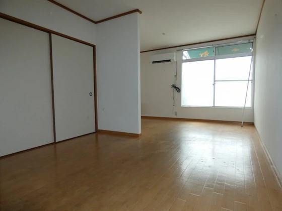 リバティアパート