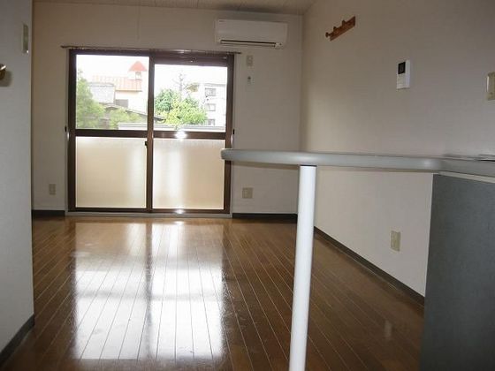 ロイヤルヴィラ下伊福