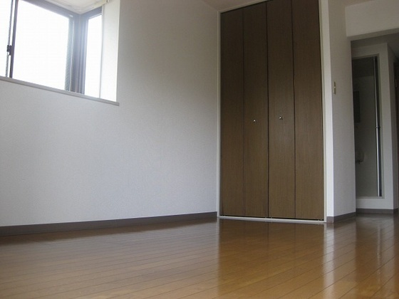 ロイヤルヴィラ下伊福