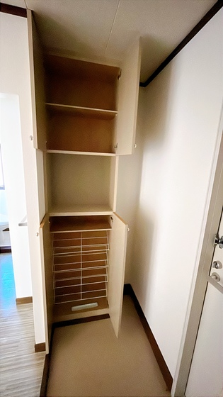 アーモアウメント B棟