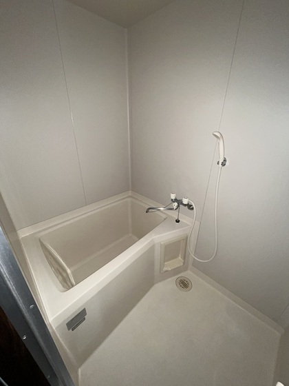 アーモアウメント B棟