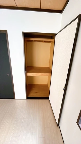 アーモアウメント B棟