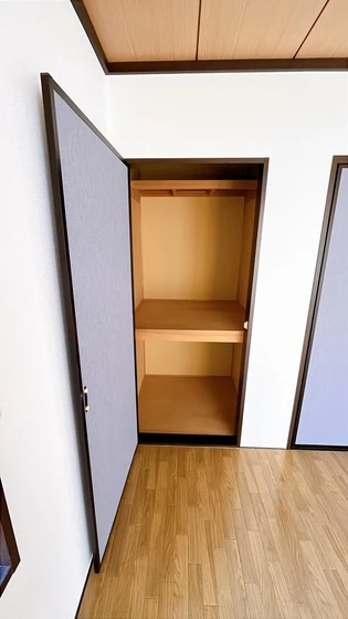 アーモアウメント B棟