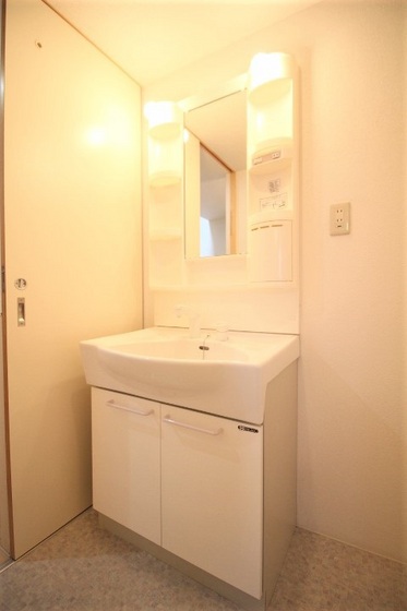 UNICUBE高柳西町 A