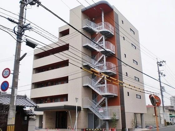 サクセション上中野