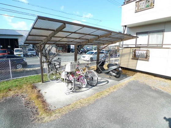 メゾニティーブラッサム D