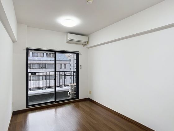 スプランドゥール中山下