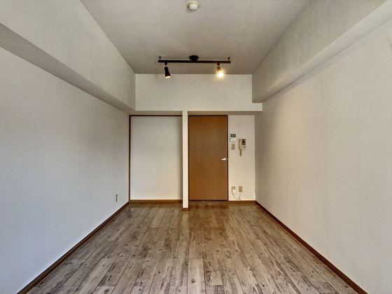 スプランドゥール中山下