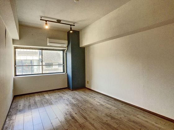 スプランドゥール中山下