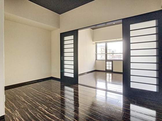 スプランドゥール中山下